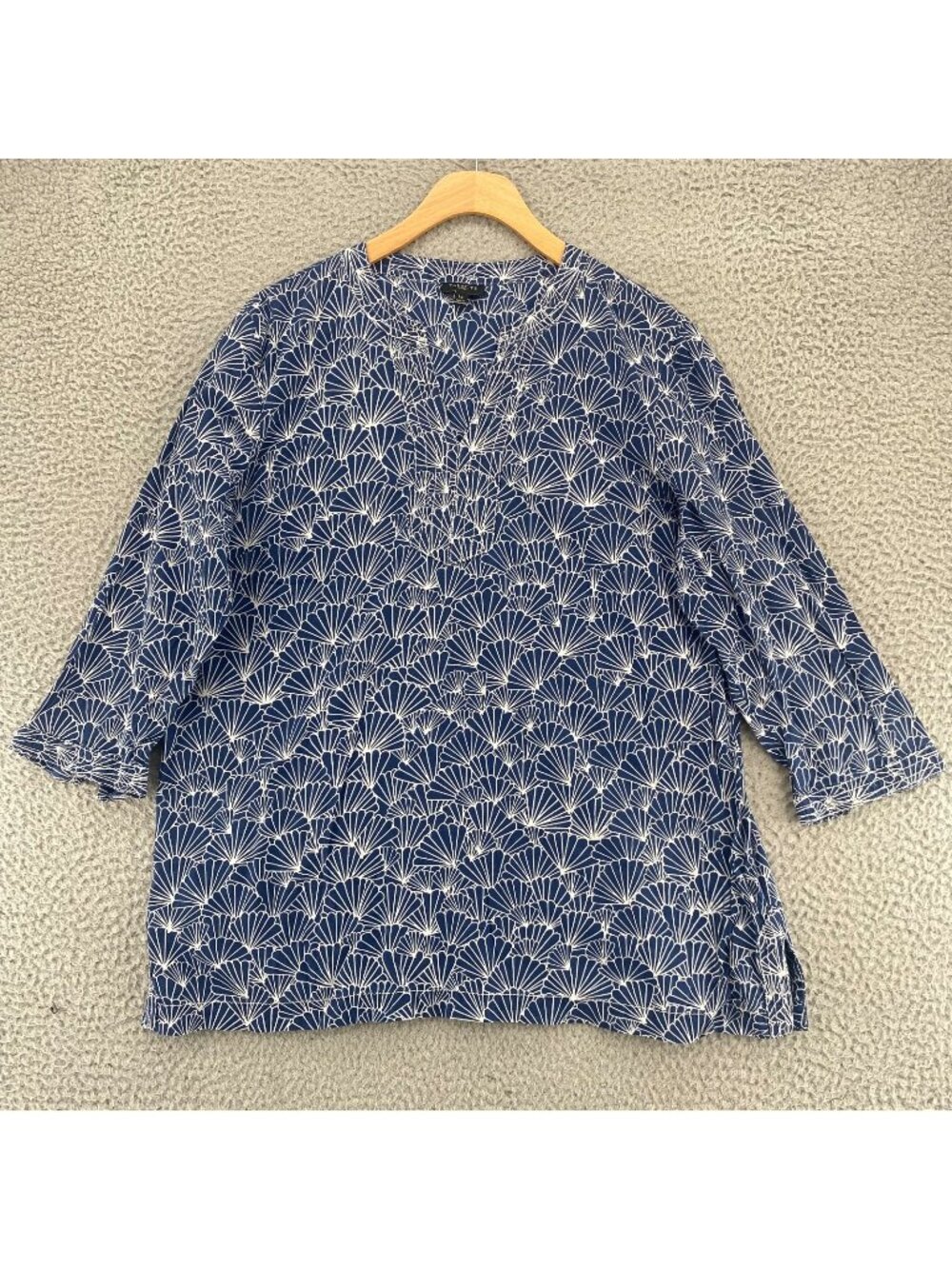 Talbots Top Womens Large Petite Blue Floral 3/4 Sleeve Cotton Split V Neck Boho